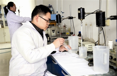 加大科技研發力度 讓化工產品更環保